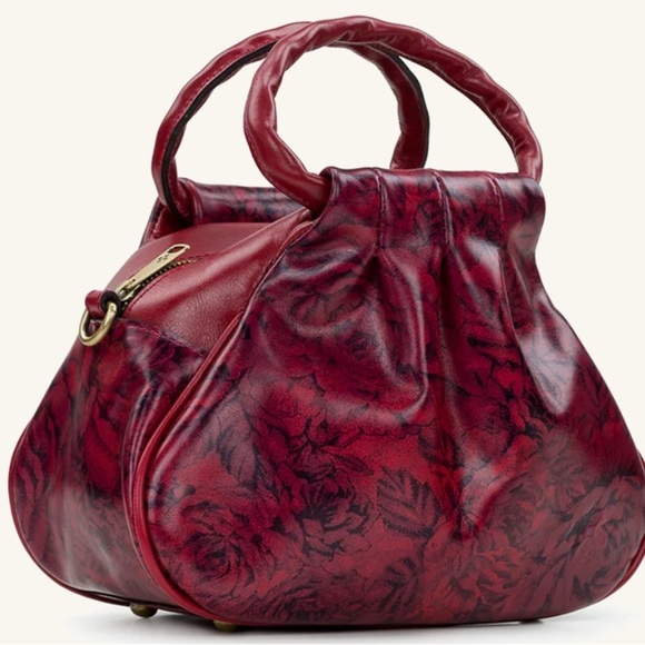 Patricia Nash etched roses collection, Crossbody bag, gorgeous red design, new - Picture 4 of 13
